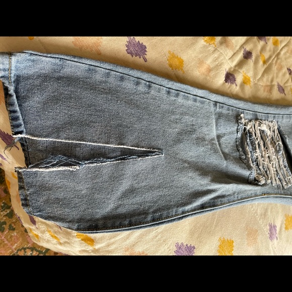 Ripped Flare Jeans - Picture 4 of 4
